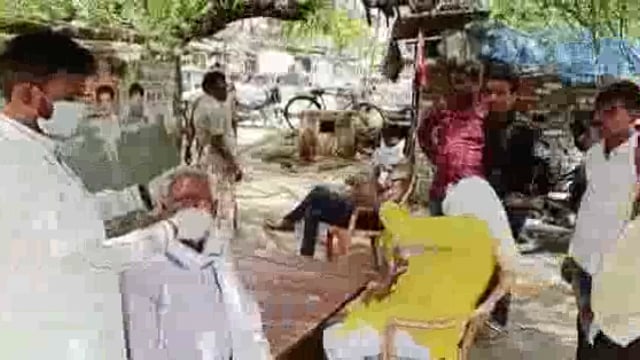 इटवा में दो बस स्टेशनों पर स्वास्थ्य विभाग की टीम ने बस चालकों व परिचालाकों के लिए सैंपल बोले-कोविड नियमों का करें पालन