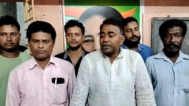 এগুলা ১২ নম্বর ওয়ার্ডে পবিত্র ঈদের বস্ত্র প্রদান