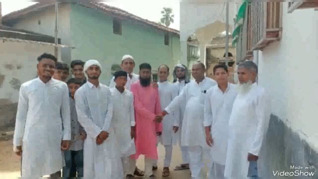 सिरदला प्रखंड क्षेत्र के विभिन्न गांव में धूमधाम से मनाया गया ईद उल फितर का त्यौहार