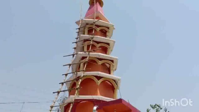 सुगौली के माली गोड़ीगांवा में रुद्र महायज्ञ के शुभारंम्भ के लिए निकाली गई जल यात्रा।