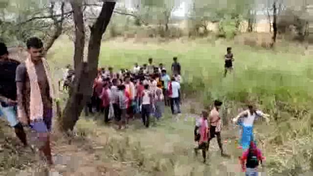 लखीसराय जिले के हलसी थाना क्षेत्र के गौरा गांव के समीप युवक की दिनदहाड़े हुई हत्या इलाके में फैली सनसनी