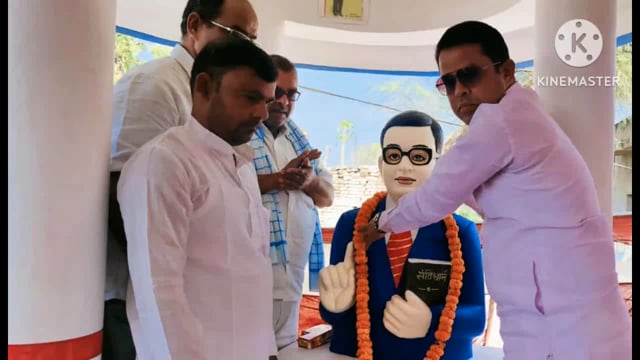 तेलिया नौगांय में जिप सदस्य विश्वजीत दीपांकर द्वारा बाबा साहेब की प्रतिमा का किया गया अनावरण