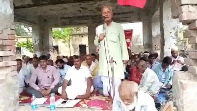 सुगौली के खेग्रामस ने अपनी मांगों को लेकर प्रखंड मुख्यालय पर दिया एक दिवसीय धरना-प्रदर्शन।