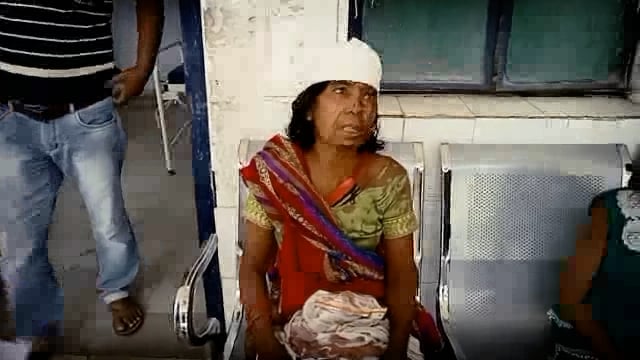 कोइंधा गांव में मकई का फसल काटने का विरोध करने पर महिला को कचिया से हमला कर  गंभीर रूप से किया जख्मी ।