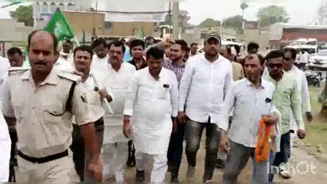 सुगौली पहुंचे राजद जिलाध्यक्ष सह विधायक मनोज कुमार यादव,कार्यकर्ताओं ने किया स्वागत।