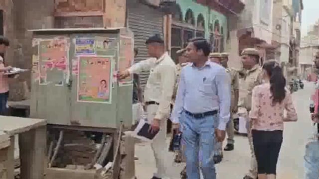 मथुरा जनपद में निकाय चुनाव को लेकर सिटी मजिस्ट्रेट ने किया मतदान केंद्रों का निरीक्षण मतदाताओं से की मुलाकात