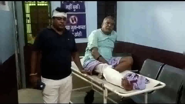 लखीसराय जिले के रामगढ़ चौक थाना क्षेत्र के कोली गांव में जमीनी विवाद के दौरान हुई जमकर मारपीट में 3लोग गंभीर रूप से जखमी