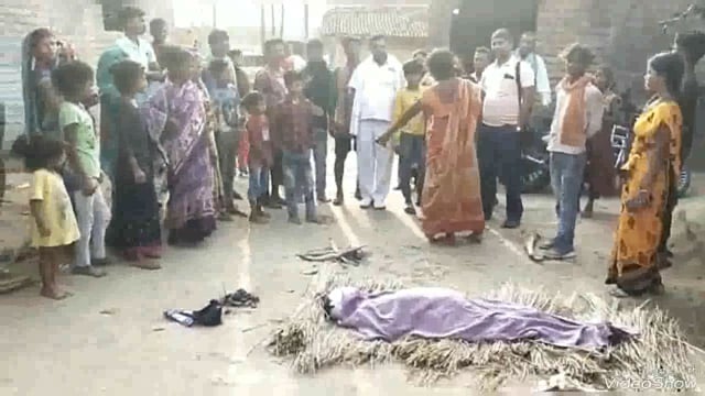 खरौंध मोड़ के समीप एस एच 70 पर सड़क दुर्घटना में जख्मी महिला का इलाज के दौरान हुई मौत