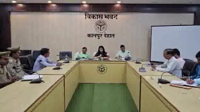 मुख्य विकास अधिकारी की उपस्थिति में उड़न दस्ता (Flying Squad) कार्मिकों को दिया गया तकनीकी एवं व्यावहारिक प्रशिक्षण 
