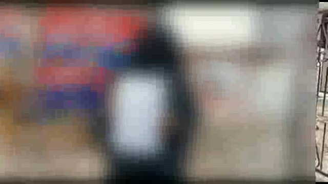 पैलानी थाना क्षेत्र के एक गांव की विवाहिता ने शौहर के ऊपर लगाया आरोप,कहा कि मेरे साथ रहना है तो बड़े भाई व बहनोई से करो 