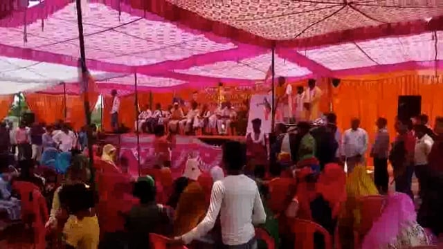 सत्ता की हनक मे आदर्श आचार संहिता की उड़ाई धज्जियाँ, आखिरी दिन चुनाव प्रचार में झोंकी ताकत, किया शक्ति प्रदर्शन
