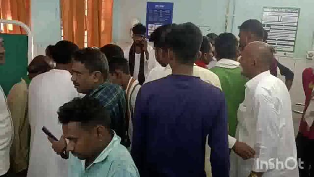 लखीसराय जिले के हलसी थाना क्षेत्र के कैंदी गांव के समीप बारातियों से भरी बस गड्ढे में पलटी 20 जख्मी एक की हुई मौत