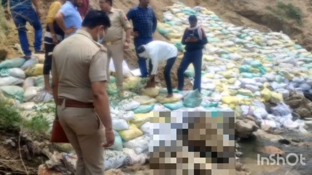 15 दिन पहले गायब हुए युवक का मिला क्षत-विक्षिप्त नाले में शव मृतक के पेट पर लगे टांको से कि पिता ने मृतक की पहचान