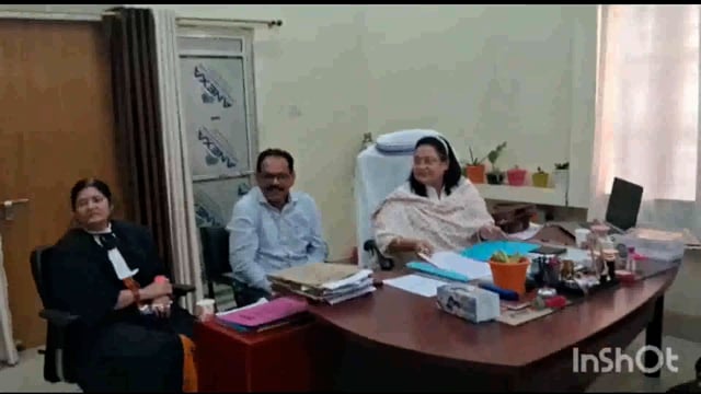 लखीसराय व्यवहार न्यायालय परिसर स्थित न्यायाधीश शिल्पी राज के प्रकोष्ठ में पत्रकार वार्ता का हुआ आयोजन