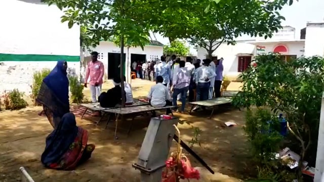 कुंडा मे लोकतांत्रिक पर्व कलंकित, भाजपा का धरना
प्रदेश नेतृत्व ने निर्वाचन आयोग को पुनर्मतदान करवाने के लिए लिखा पत्र