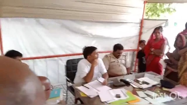 सुगौली थाना में लगे जनता दरबार में जमीन से जुड़ी तीन मामलों का हुआ निष्पादन।