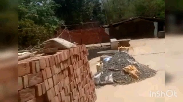 पछुआ हवा से हथियाडाढा में तार सहित पोल गिरा,बिजली हुई बाधित,ग्रामीण परेशान