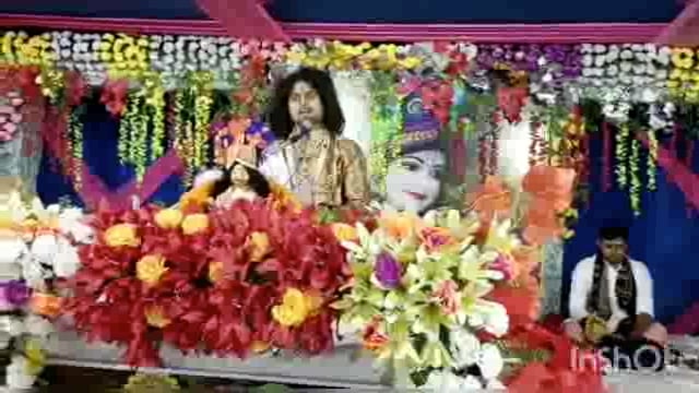 सुगौली के महादेवा टोला में हो रहा है भागवत कथा। हजारों की उमड़ रही है भीड़।