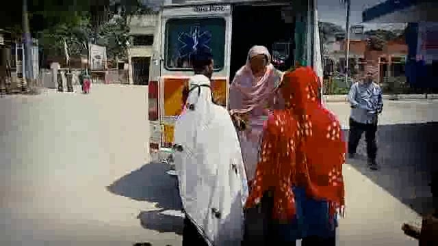 तेतरिया मोड़ के समीप बाइक अनियंत्रित होकर पलटने से बाइक सवार गंभीर रूप से हुआ जख्मी ।