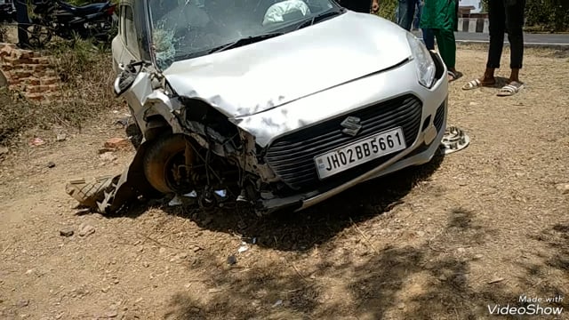 कार ने मोटरसाइकिल सवार को मारी टक्कर दो युवक घायल, प्राथमिक स्वास्थ्य केंद्र सिरदला से किया गया रेफर 