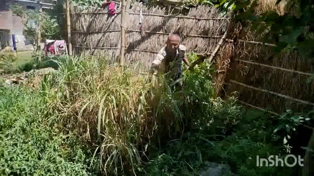 सुगौली में ऑनर किलिंग में हुए दोहरे हत्याकांड की जांच करने पहुंचे एएसपी सदर।