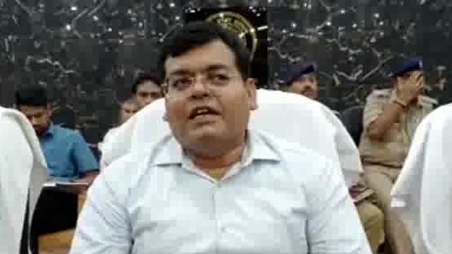 13 तारीख को इटवा बिस्कोहर सहित जिले के अन्नय नगर पंचायत व नगर पालिका की होगी मतगणना डीएम संजीव रंजन