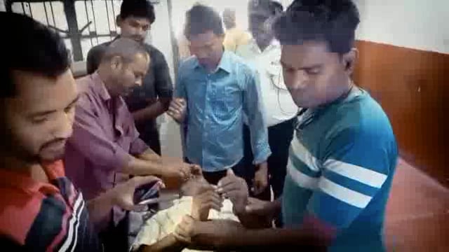 रायपोखर के समीप ऑटो और पिकअप वैन की टक्कर में 2 लोग हुए गंभीर रूप से जख्मी ।