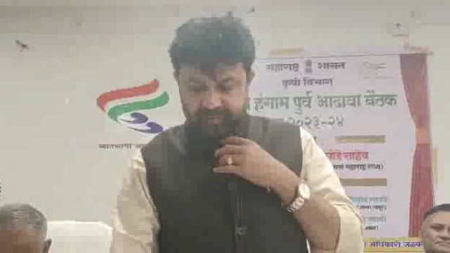 नाविन्यपूर्ण उपक्रम राबविणाऱ्या शेतकऱ्यांचे आमदार संजय बनसोडे यांनी केले अभिनंदन