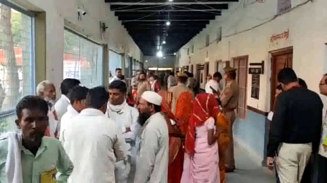 नगर पंचायत बाजना में अध्यक्ष पद के लिए चल रहा है त्रिकोणीय संघर्ष बसपा प्रत्याशी सबसे आगे बढ़त बनाए हुए हैं