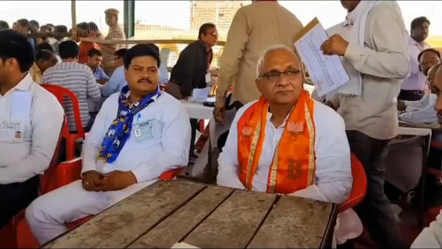 मथुरा वृंदावन नगर निगम की मतगणना हुई पूर्ण  भाजपा के विनोद अग्रवाल ने लाखों मतों से जीत हासिल की