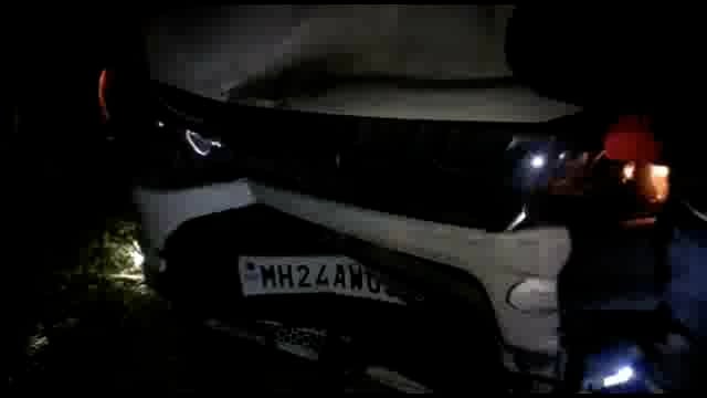 देगलूर रोड राघोबा तांड्याजवळ कारचालकाने दिली ऑटोला पाठीमागून धडक,ऑटोचालक जखमी