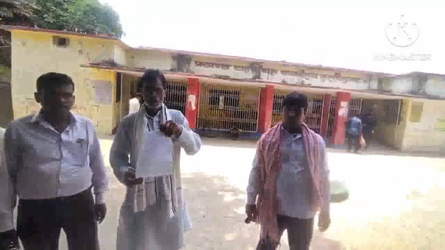 चोन्हाबथान के प्राचीन मस्जिद की सरकारी जमीन को दबंगों ने किया कब्जा, ग्रामीणों ने अंचल एवं थाने में दिया आवेदन