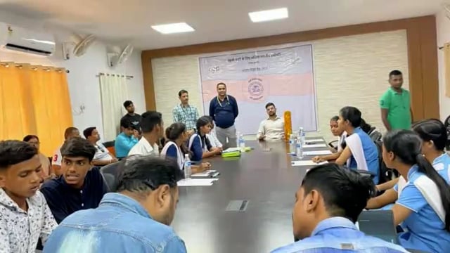 बांका में अखिल भारतीय प्रश्नोत्तरी जिला स्तरीय कार्यक्रम में छात्र छात्राएं हुए सम्मानित 