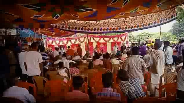 महादेवपुर गांव में बने अवशिष्ट प्रसंस्करण इकाई का डीडीसी तथा पंचायत की मुखिया ने किया फीता काटकर विधिवत उद्घाटन ।