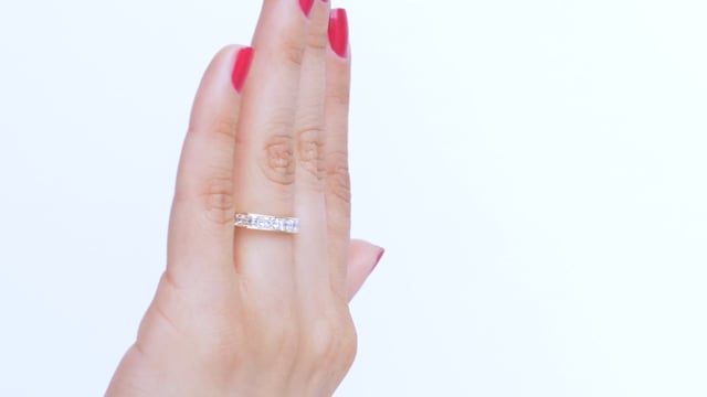 Half Bezel Set Asscher Band - Video