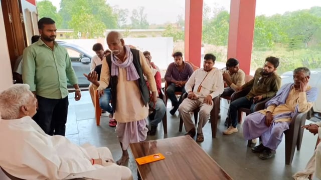 इटवा विधायक माता प्रसाद प्रसाद पांडे ने इटवा अपने आवास पर क्षेत्रवासियों की सुनी समस्या