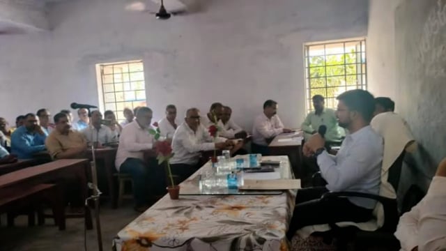 डी ए ए उच्च विद्यालय शंभूगंज में गुरू गोष्ठी का किया गया आयोजन 