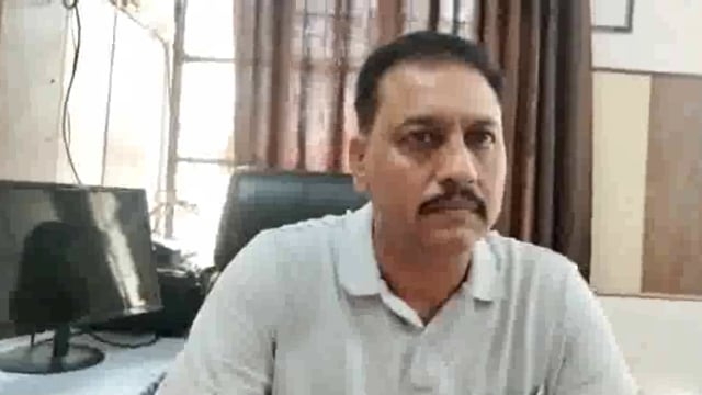 गोवर्धन के कस्बा सौंख में फर्जी तरीके से चल रहे दो क्लीनिक ओं को शासन द्वारा सीज कर दिया गया इसे लेकर कस्बे में हड़कंप 