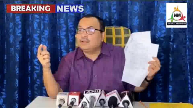 তৃণমূল কংগ্রেসের মুখপাত্র কুনাল ঘোষ সাংবাদিক সম্মেলন করছেন