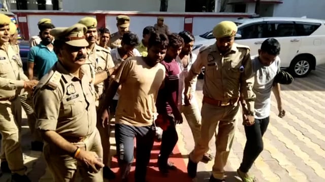 गोविंद नगर पुलिस ने शातिर मोबाइल चोर गैंग के 9 सदस्यों को 31 चोरी के मोबाइल सहित गिरफ्तार किया