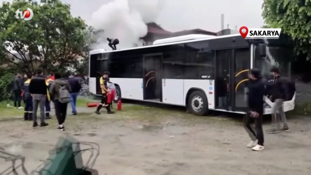 Sevkiyata Hazır Otobüs Otoparkta Alev Aldı