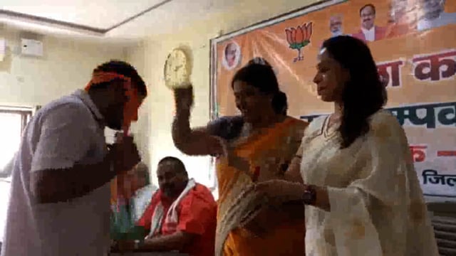 लोकप्रिय सांसद हेमा मालिनी ने पंकज शास्त्री को भाजपा की सक्रिय राजनीति में किया शामिल