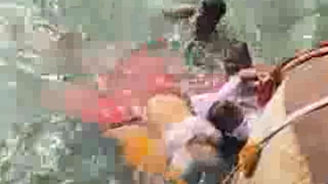 बलिया में गंगा नदी में नाव पलटी,30 से ज्यादा थे लोग सवार 4 शव बरामद, 25 लोगों के लापता होने की आशंका।