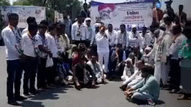 केंद्र सरकारच्या निषेधार्थ राष्ट्रवादी काँग्रेसचा छत्रपती शिवाजी महाराज चौक येथे रास्ता रोको आंदोलन