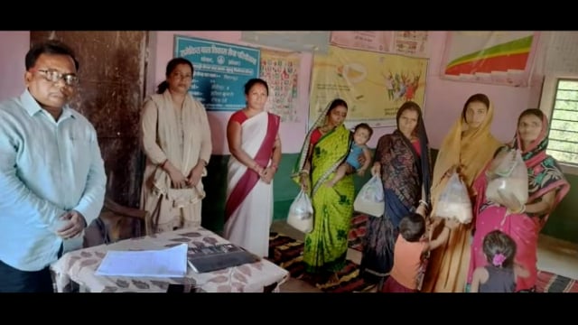 बांका जिले में सभी प्रखंडों के आंगनवाड़ी केंद्रों पर टी एच आर का हुआ वितरण 