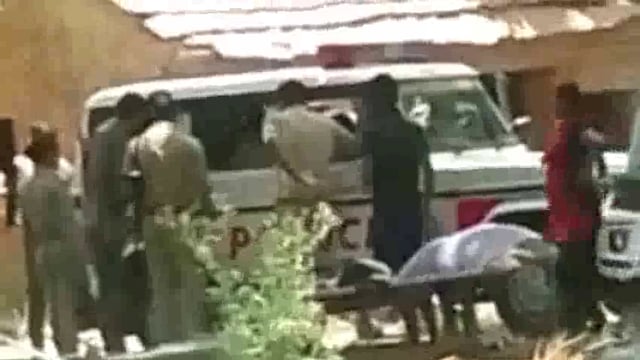 अंतू पुलिस जमीन मामले मे काट रही मलाई, पुलिस हाथ पीछे करके युवक से लिया, वीडियो वायरल