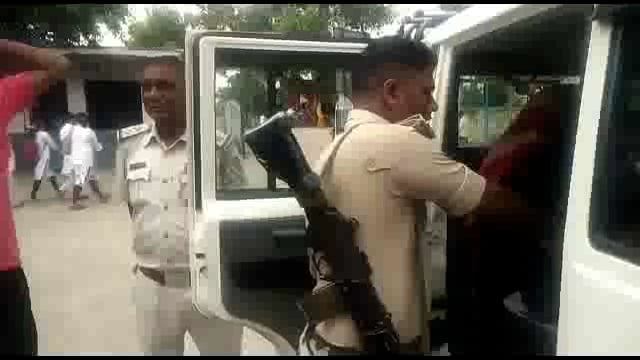 मंझगांय मोड़ के समीप सिरफिरे आशिक ने महिला के पति पर देसी कट्टा से गोली फायर कर किया हमला