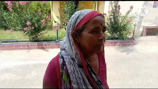 सूरजगढ़ा थाने में एक महिला ने आवेदन देकर उचित फैसला की लगाई गुहार