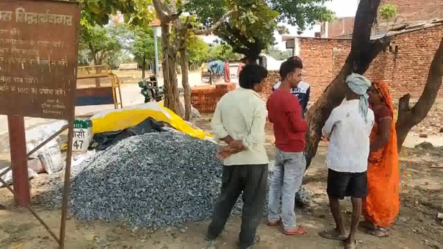 बेलवा निवासी व्यक्ति ने अपने भाई पर जबरदस्ती जमीन पर निर्माण कराने का लगाया आरोप