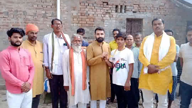 युवा भाजपा नेता एवं समाजसेवी पुलकित सिंह  क्षेत्रवासियों से हुए रूबरू 